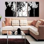 Living Room Decor With Wall Clock Hz