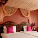 Dream in Drapes Walls for Decor